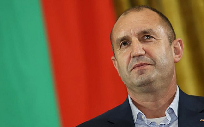 Радев: Болгария поддерживает президента в его призыве к расследованию теракта