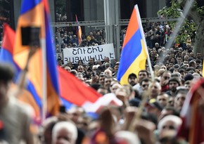 СНБ Армении обвинила оппозицию в планах захватить здание парламента