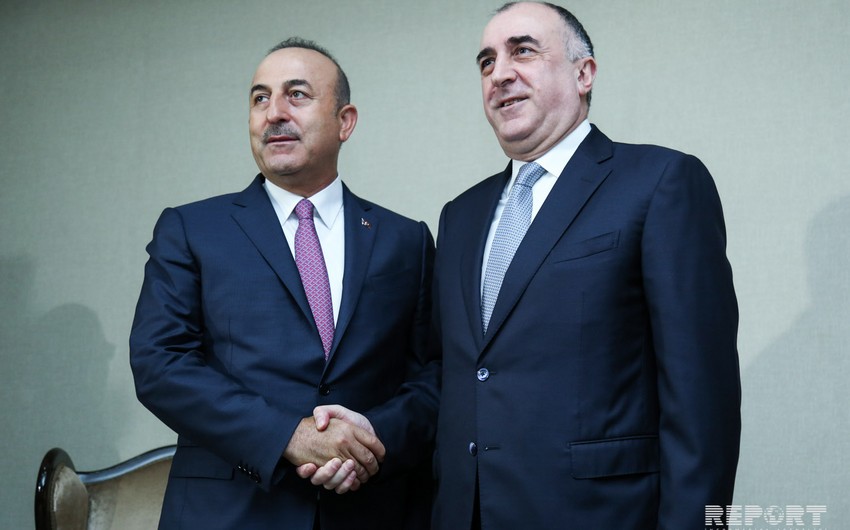 В Баку проходит встреча министров иностранных дел Азербайджана и Турции