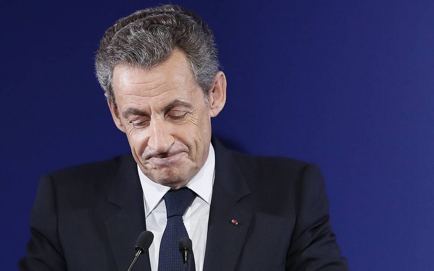 Саркози назвал рискованным шагом роспуск парламента Франции Макроном