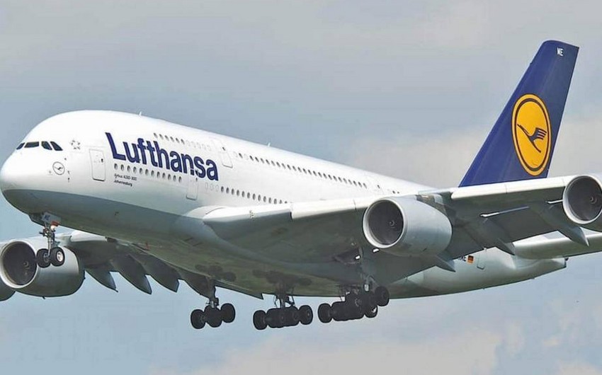 Пилоты Lufthansa пообещали не бастовать до июля 2023 года