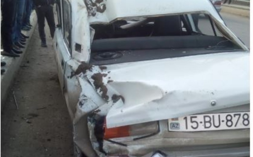 В Джалилабаде перевернулся автомобиль - ФОТО