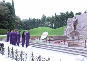 Azerbaijani paralympians visit Alley of Honor and Alley of Martyrs