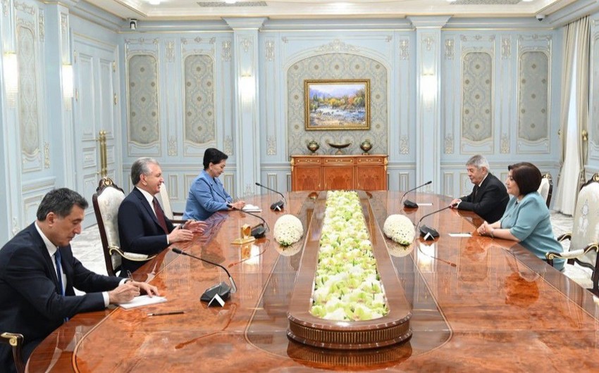 Sahibə Qafarova Özbəkistan Prezidenti ilə görüşüb