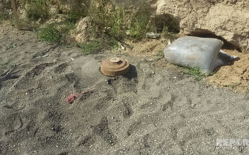 В Агджабеди под автомобильным мостом обнаружена противотанковая мина - ФОТО