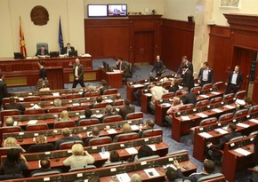 Şimali Makedoniya parlamenti yeni hökuməti təsdiqləyib