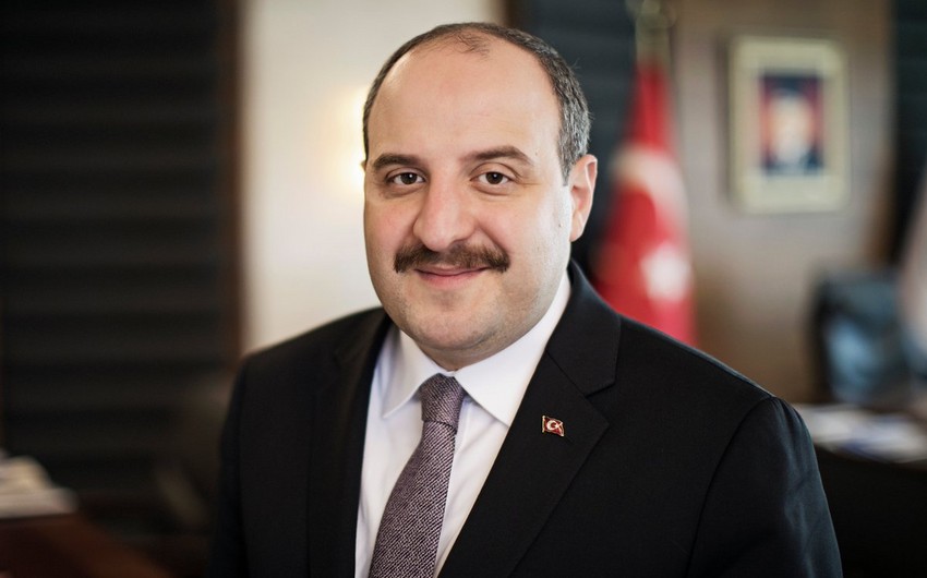 Турецкий министр стал добровольцем на испытаниях национальной вакцины
