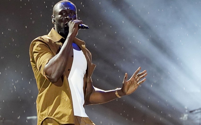 Stormzy given ban for using mobile phone while driving