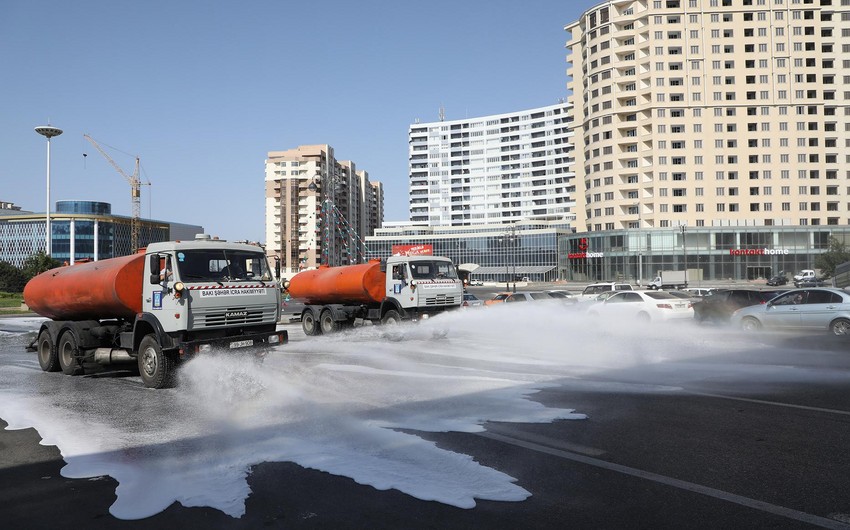 Более 500 улиц и проспектов в Баку были продезинфицированы