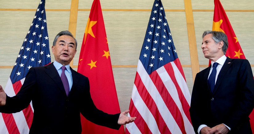Chinese FM holds talks with US secretary of state