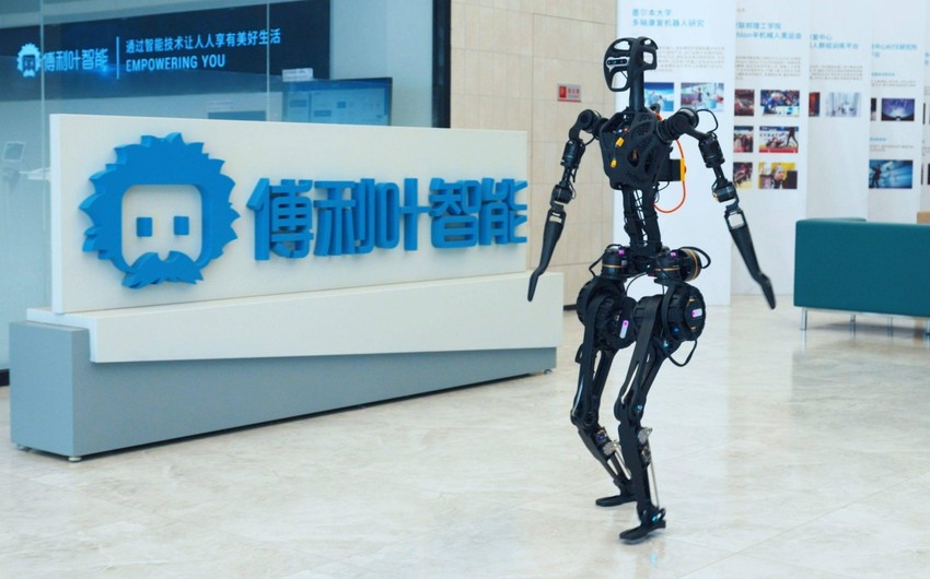 Çin süni intellektə malik ilk humanoid robot hazırlayır