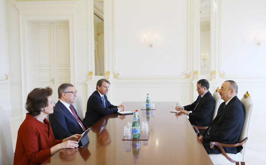 Президент Ильхам Алиев принял заместителя генерального секретаря НАТО по общественным вопросам