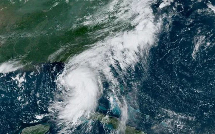 At least 4 killed as tropical storm Debby slams into southeastern US