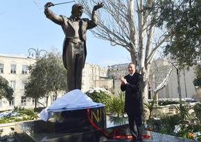 President Ilham Aliyev attends inauguration of maestro Niyazi's monument in Baku