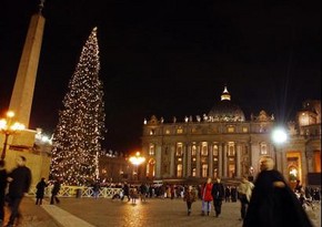 Vatican Christmas tree lights switched on in St Peter’s Square