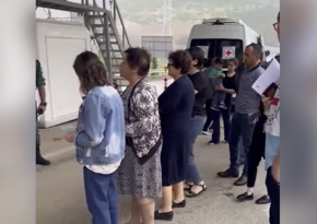 Armenian residents of Karabakh freely pass through Lachin border crossing point 