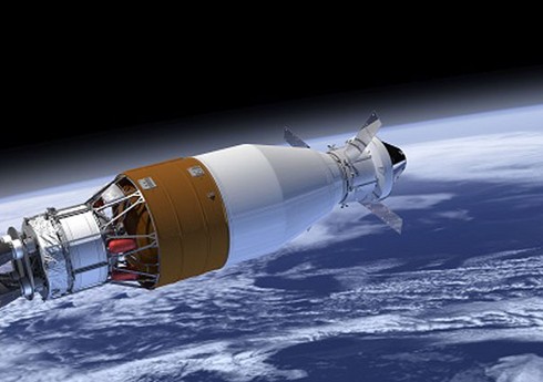 NASA перенесло запуск ракеты SLS к Луне 