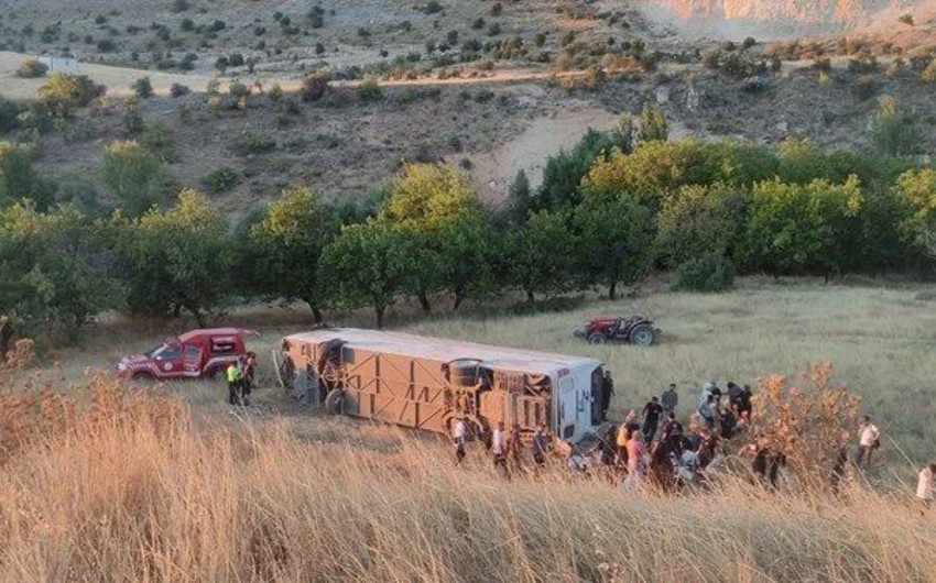 Serious road accident in Türkiye injures 22