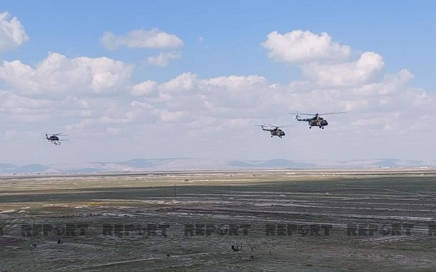 Azerbaijani military pilots perform simulated rescue operations during exercises in Turkiye 