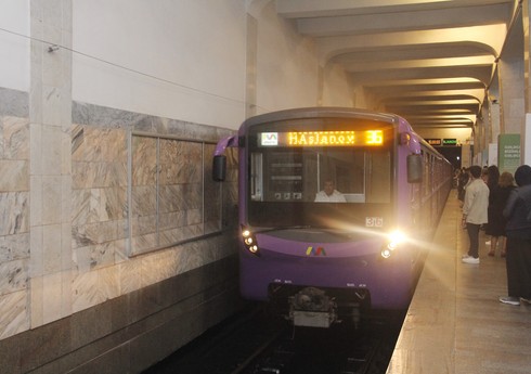 Восстановлен интервал движения поездов в бакинском метро