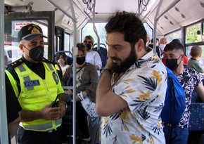 Sumqayıtda avtobusda maska taxmayan sərnişin və sürücülər cərimələndi - VİDEO