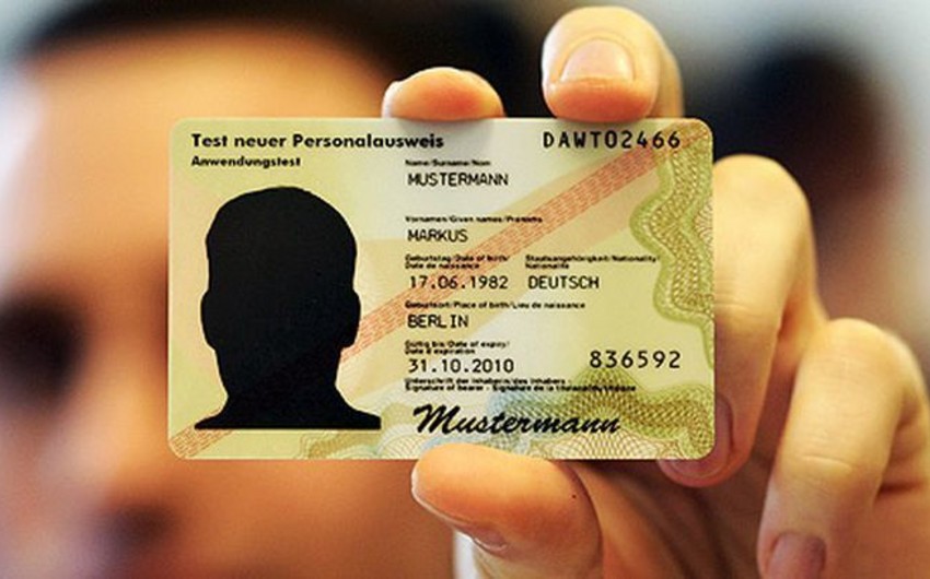 Отложено вступление в силу закона Об индивидуальной идентификационной карте гражданина Азербайджана, не достигшего 15 лет