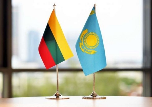 Казахстан предложил Литве запуск контейнерных перевозок в рамках Среднего коридора 