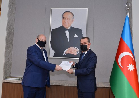 Глава МИД Азербайджана принял копии верительных грамот новоназначенного посла Бельгии