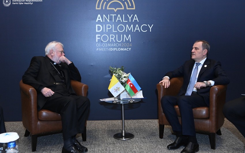 Azerbaijani FM meets with Holy See's Secretary for Relations with States 