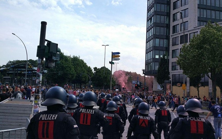 Число пострадавших в Гамбурге полицейских выросло до 196