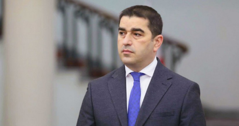 Gürcüstan parlamentinin sədri “Xarici təsirin şəffaflığı haqqında” qanunu imzalayıb
