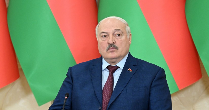 Lukaşenko Azərbaycana işğaldan azad edilmiş ərazilərin bərpasında yardım təklif edib