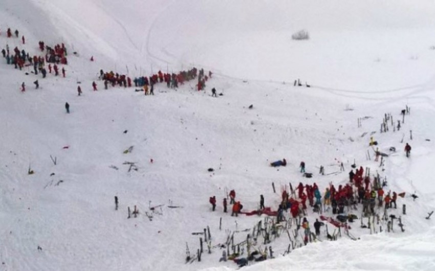 Alp dağlarında qar uçqunu nəticəsində 2 nəfər ölüb
