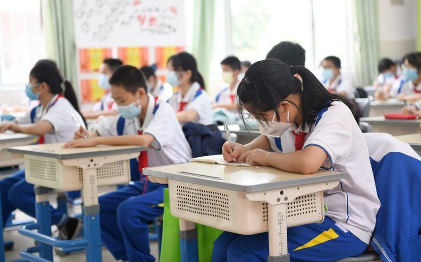 В Пекине откроются школы и детские сады