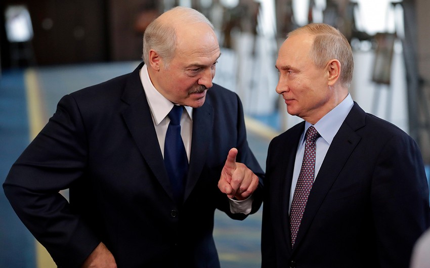 Russian, Belarusian Presidents hold phone talks 