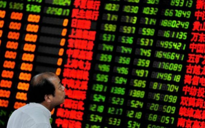 Chinese stock markets halted for day after shares fall 7%
