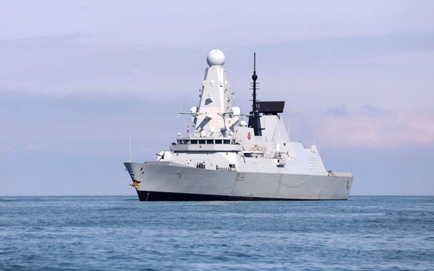 Лондон может послать в Черное море корабли сопровождать украинские суда с зерном
