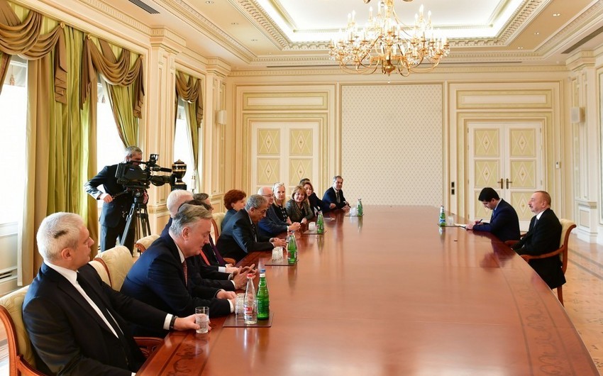 Президент Ильхам Алиев принял группу членов Правления Международного центра Низами Гянджеви