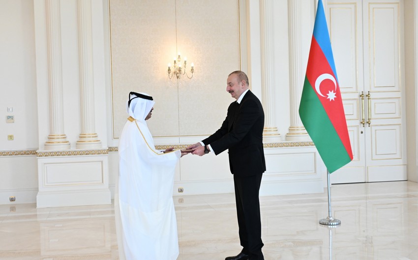 President Ilham Aliyev receives credentials of incoming ambassador of Qatar