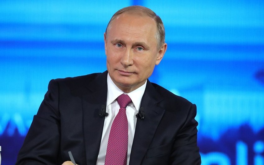 Putin: It's not for me to train rivals for myself