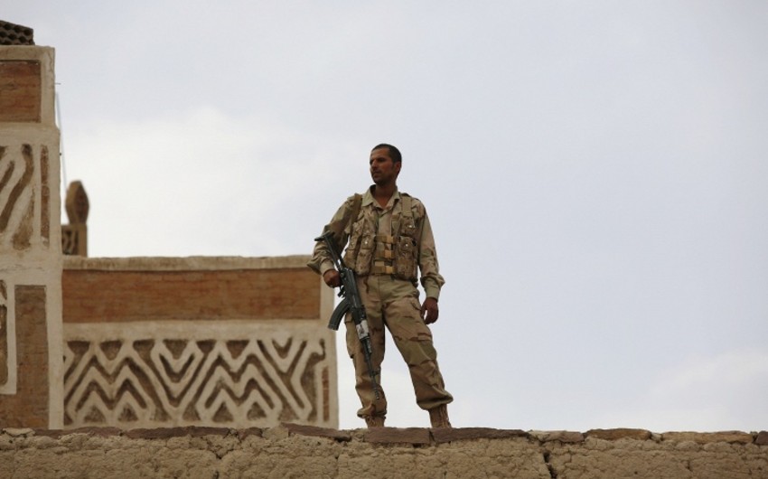 ВВС аравийской коалиции ошибочно ударили по позициям правительственных сил на юге Йемена, есть жертвы