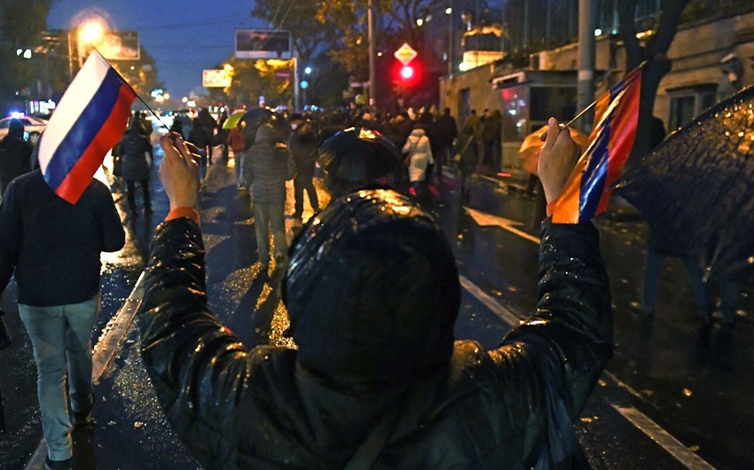 В Армении протестующие перекрыли трассу Ереван-Севан
