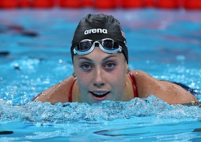 US swimmer shatters world record