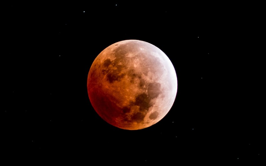 НАСА: 4 апреля над Землей взойдет самая короткая кровавая Луна