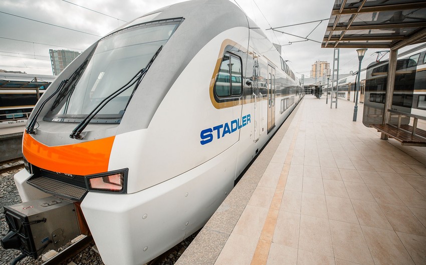Снижена стоимость проезда в скоростном пассажирском поезде Баку-Гянджа