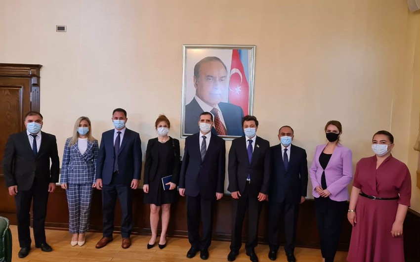 Посол Турции встретился с главой азербайджанской общины Карабаха 