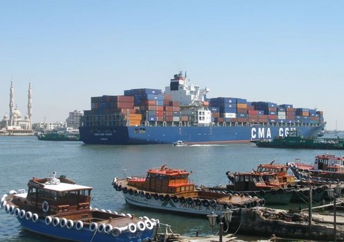 CMA CGM увеличит количество грузовых судов идущих через Суэцкий канал