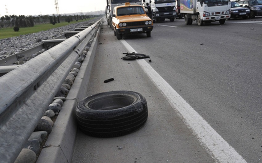 ​В Баку водитель сбил ребенка и скрылся с места ДТП
