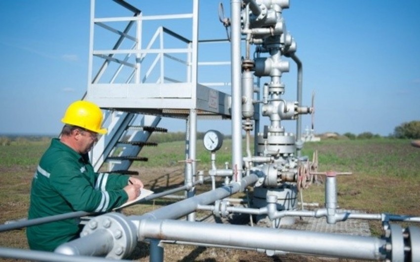Укртранснафта продает 100 тыс. тонн нефти Azeri Light