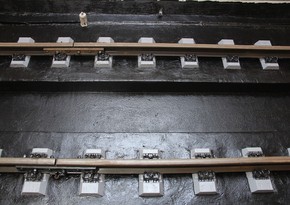 Bakı metrosunda ilk dəfə yollar dəmir-beton bloklar üzərində qurulub - FOTO